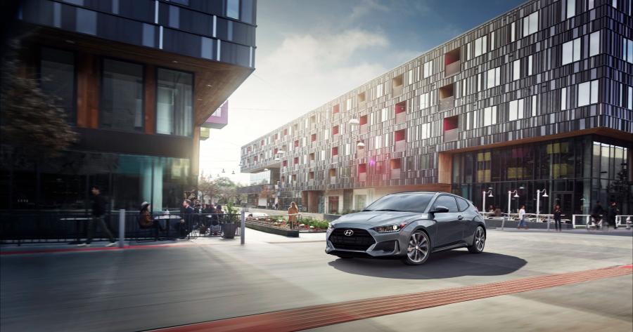  Hyundai Veloster 2018 года  (NA) (фото 23 из 37)